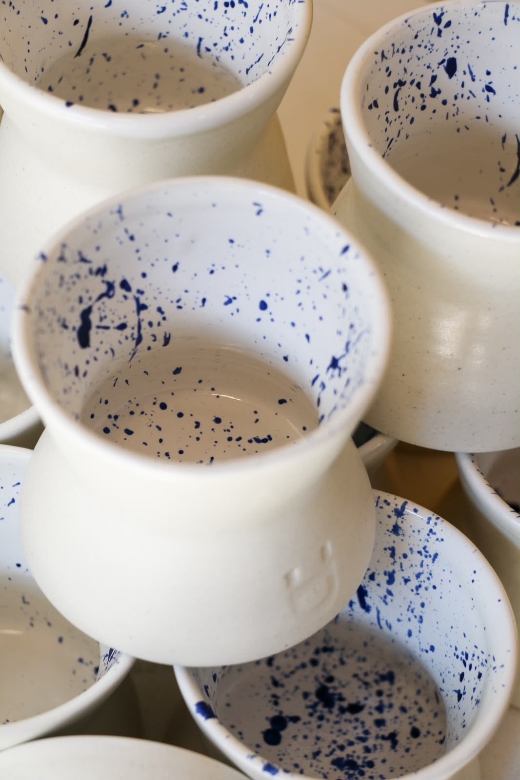 WAISTED CUP BLUE CHAOS 200ML